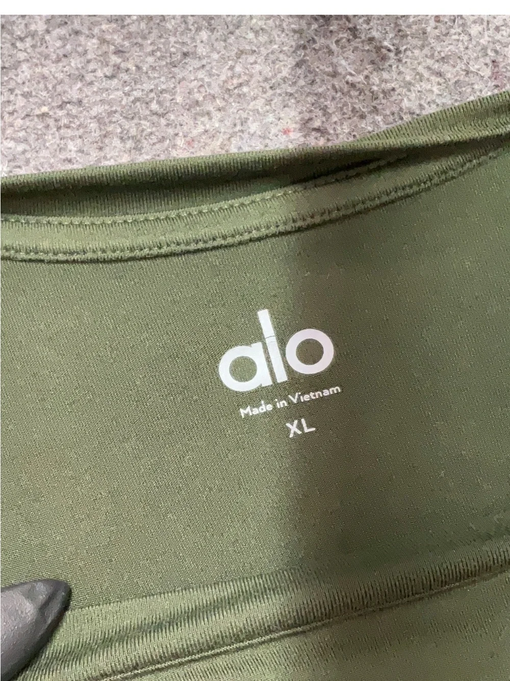 Women Alo Classic Crew Neck T-Shirt - Olive Green